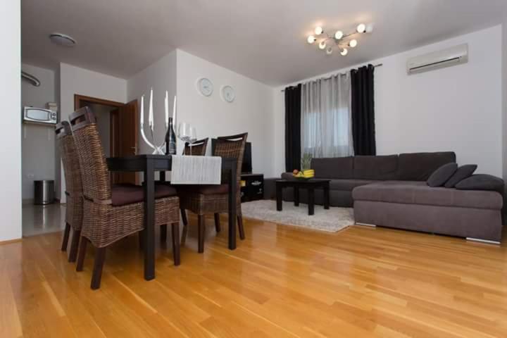 Apartman Mila Kaštela المظهر الخارجي الصورة